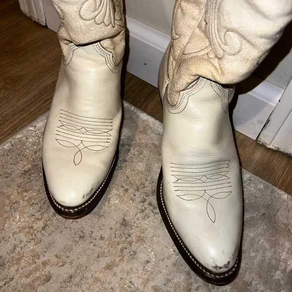 Women's Western Boots - Cream - Picture 2 of 7